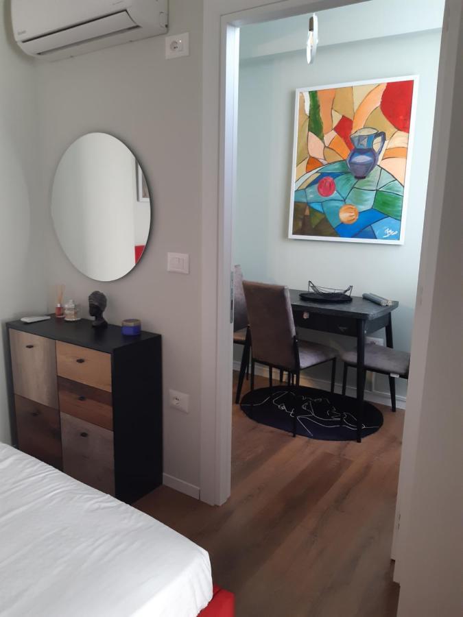Edea Flat Apartment Tiranë Luaran gambar